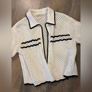 Abercrombie women’s crochet top